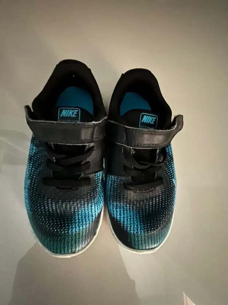 Sepatu nike anak ori