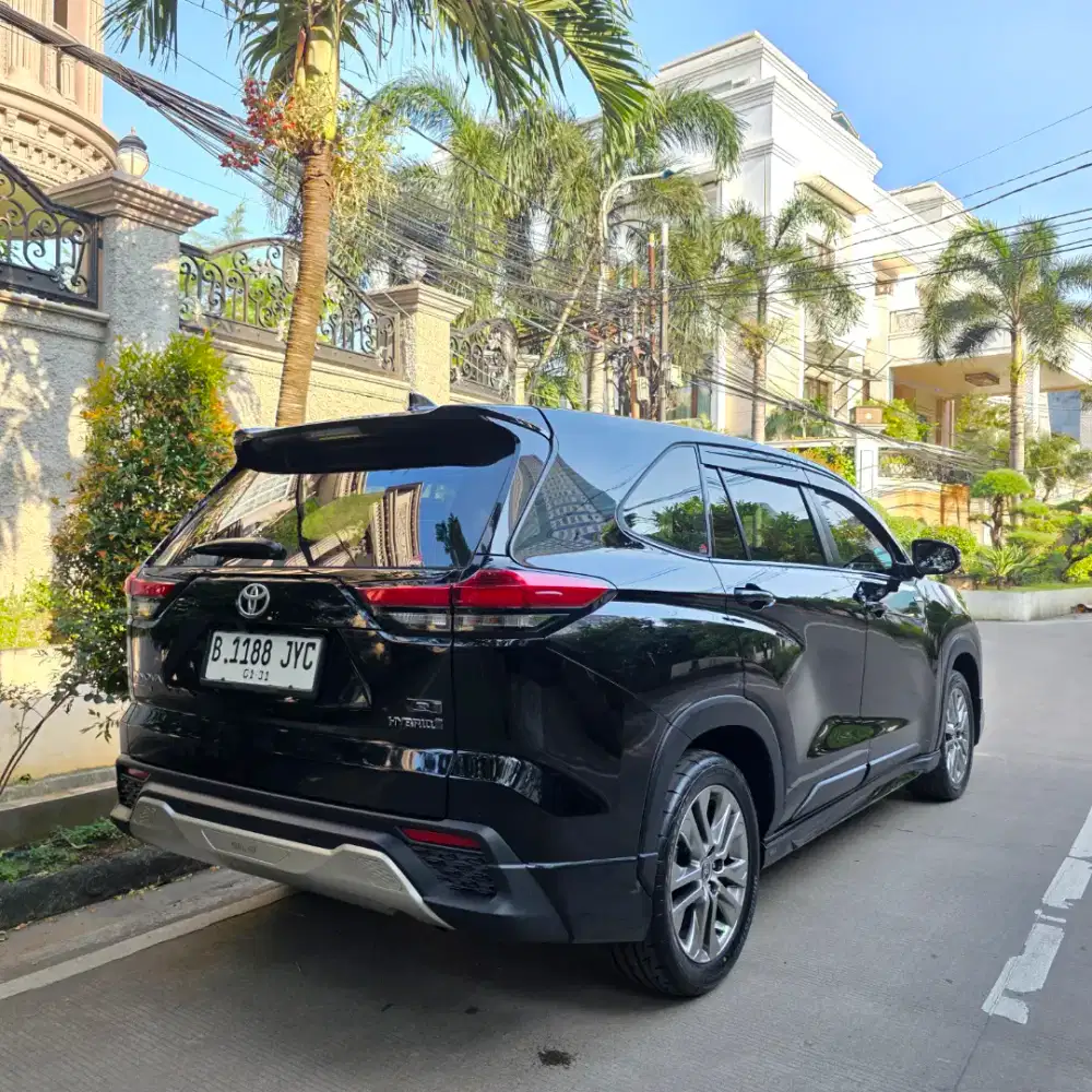 KM 10 RB. 98% Kaya Baru. Toyota Innova ZENIX Q HYBRID MODELISTA 2025