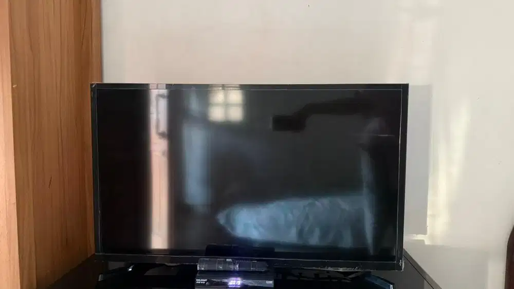 TV Samsung layar mati suara ada ukuran 32 Inch