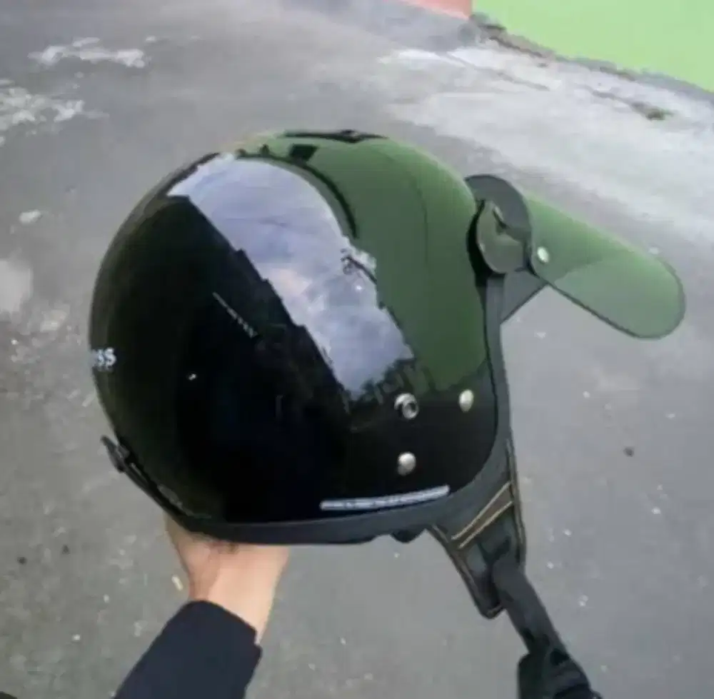 Helm Cargloss nominus