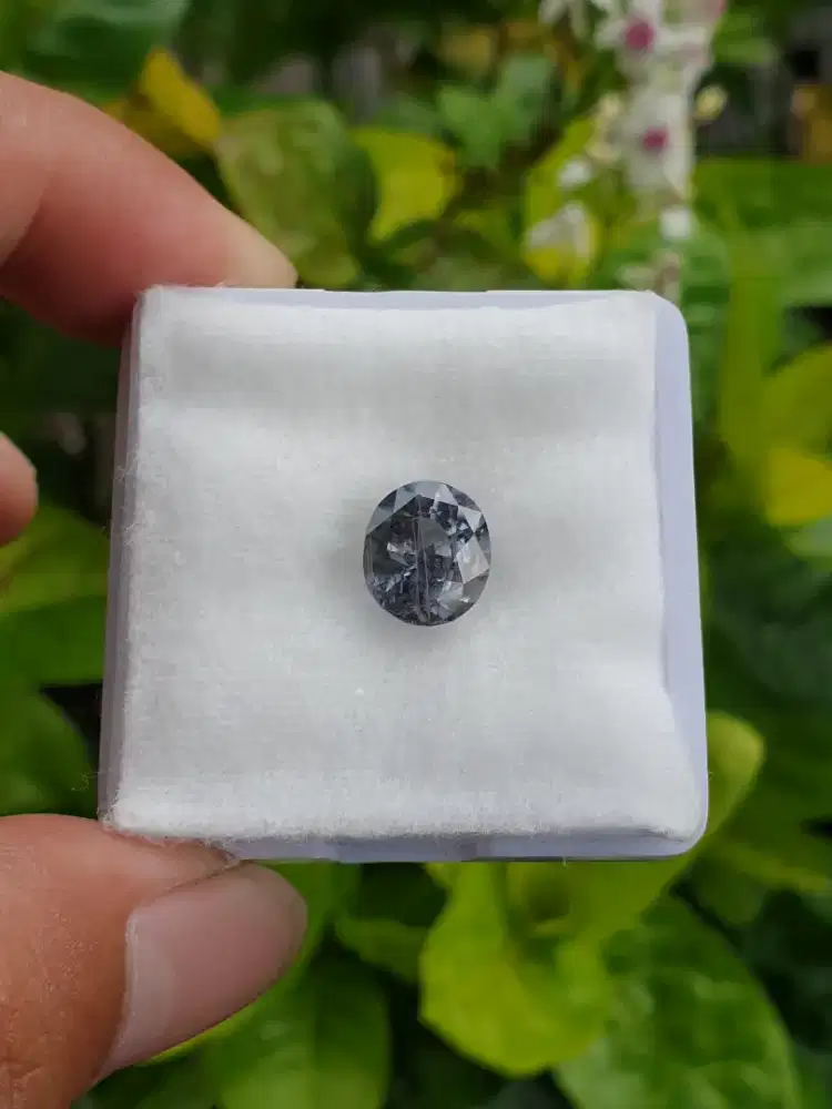 Natural Bluish Green Sapphire no heated 4.69 crt