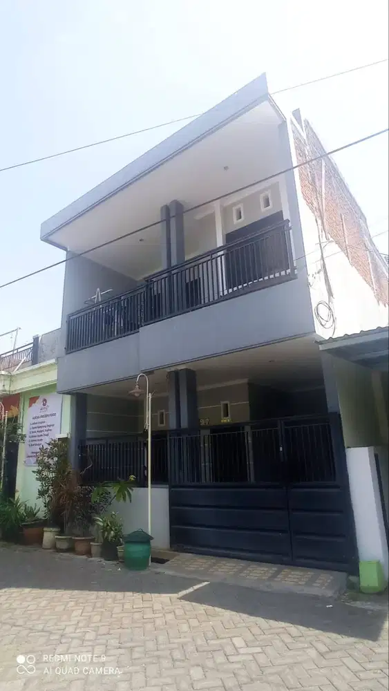 Disewakan Rumah Lokasi Strategis Full Furnished 4 KT di Malang
