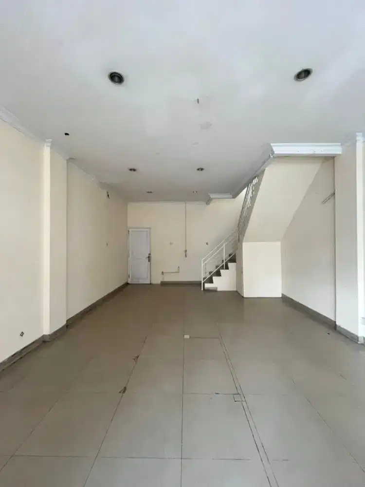 Ruko 2 Lantai Strategis di Bulevar Hijau, Kota Harapan Indah, Bekasi