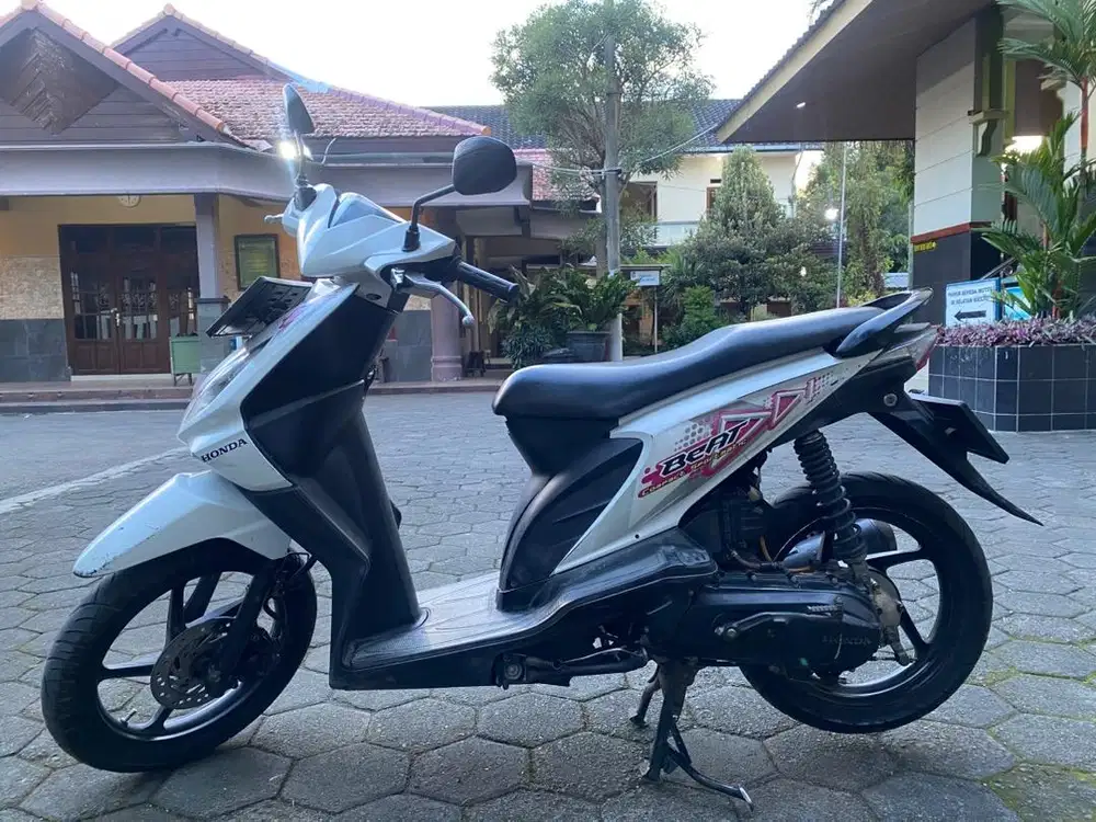 Honda Beat Karbu 2011 Bagus Pajak Super Panjang