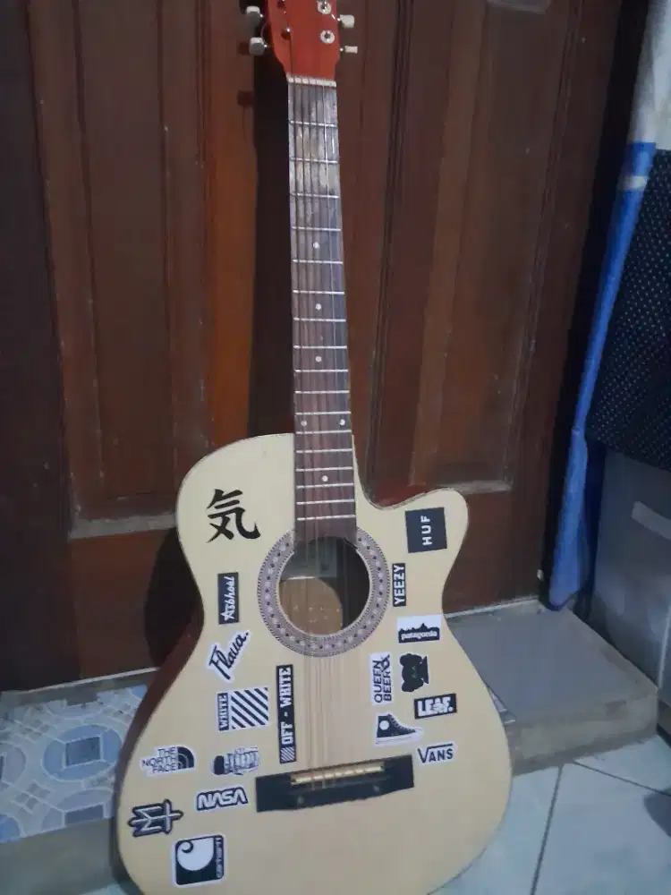 Gitar akustik second murah