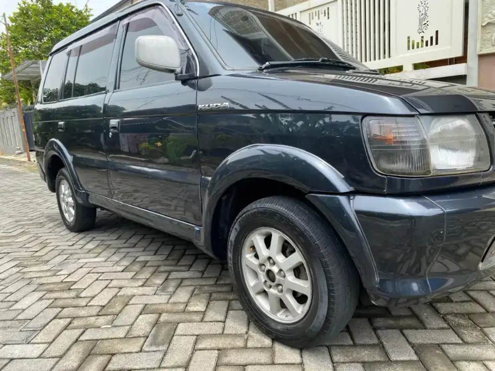 Kuda GLD 2003/2002 Diesel istimewa original mulus