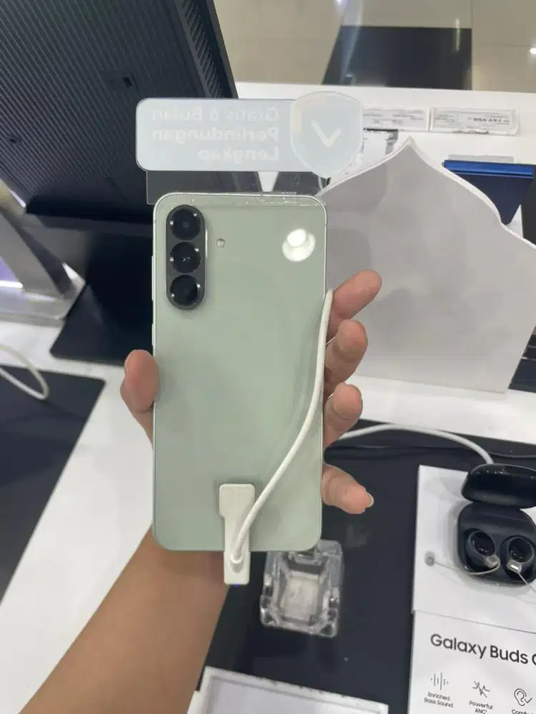 GALAXY A56 5G Free Travel Adapter 25w