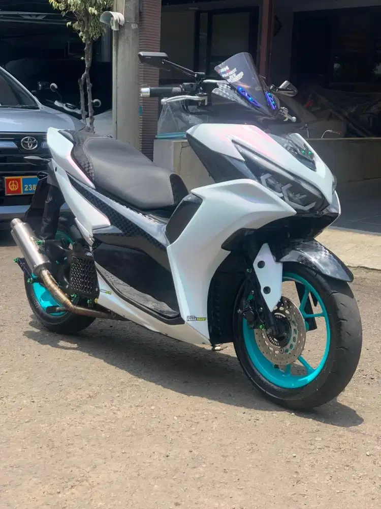 Aerox new connected 2022 gresh