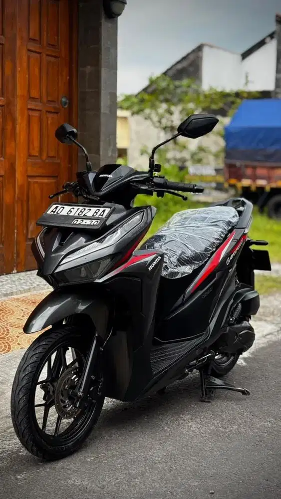 HONDA VARIO LED NEW 125 PAJAK BARU
