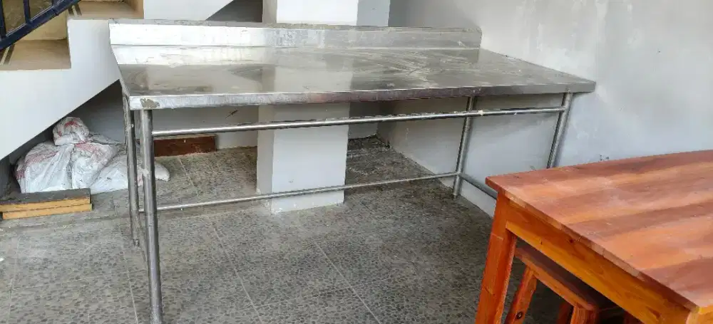 Dijual Meja stainless