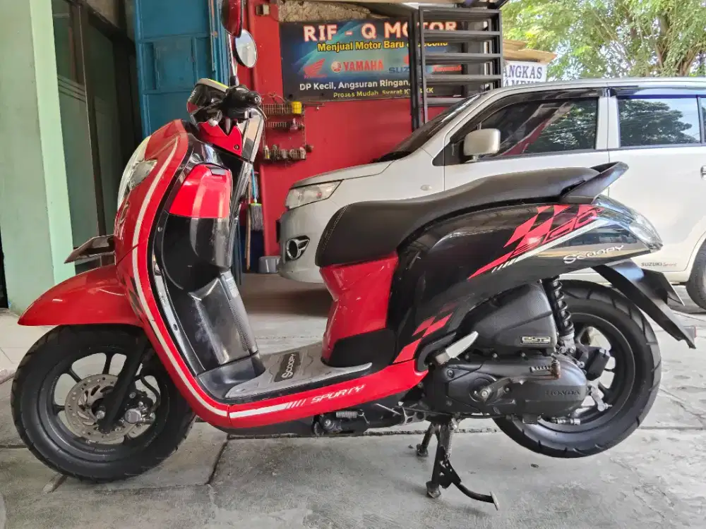 Scoopy CBS ISS sporty