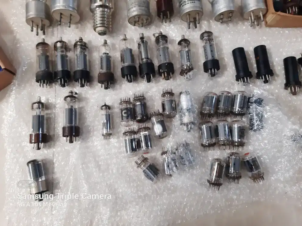 Lampu² tabung amplifier & radio