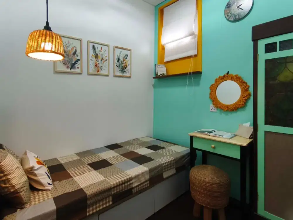 Kost + Parkir Mobil, AC Wi-Fi, Waterheater + Fully Furnished, di Slipi Tomang Kemanggisan