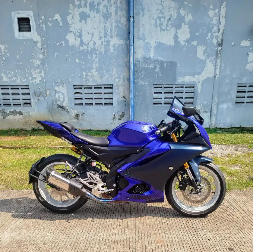 MOTOR SPORT YAMAHA R15 V4 2023 SURAT LENGKAP PAJAK HIDUP PANJANG MODIF