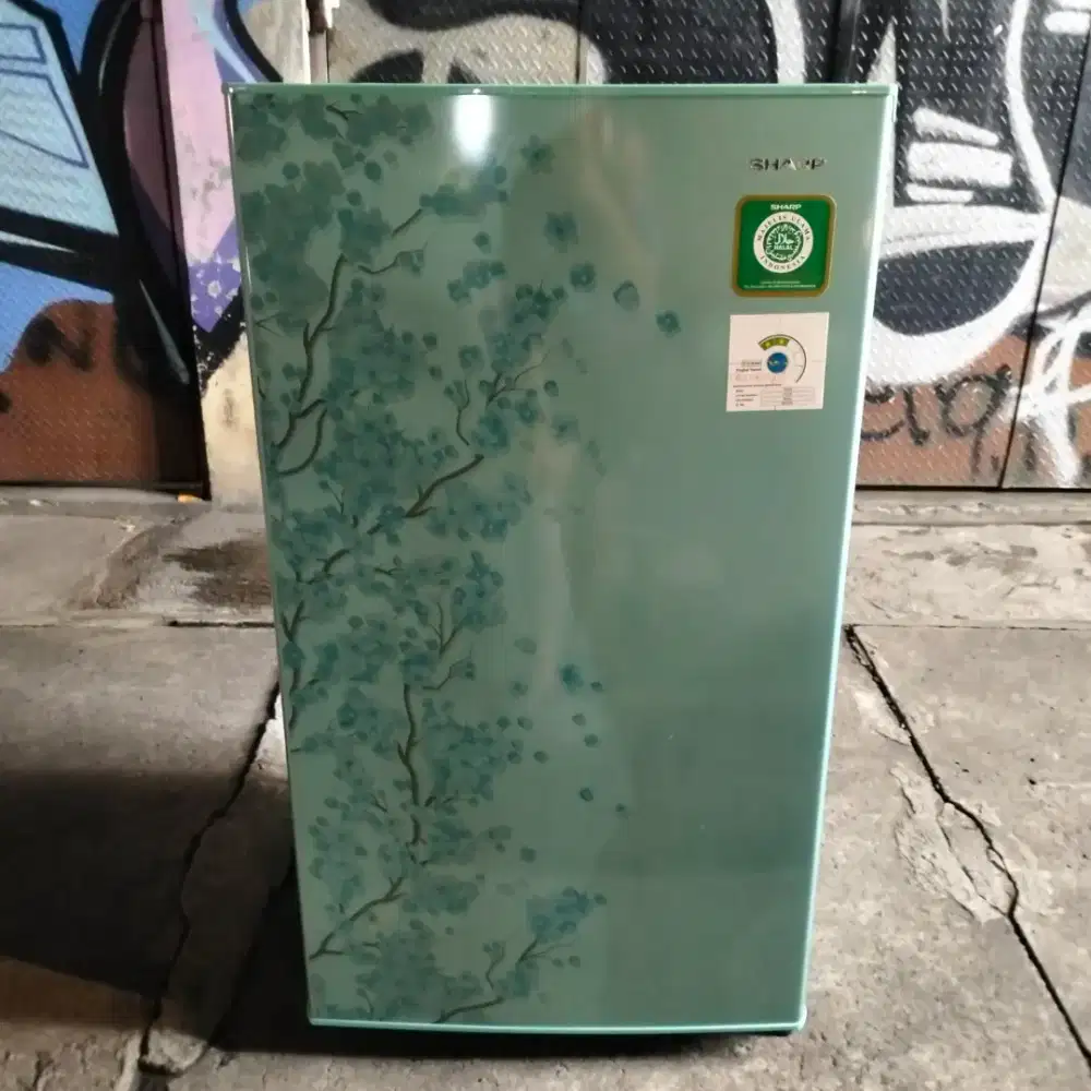 Bismillah semoga laku jual kulkas satu pintu merk SHARP tipe162