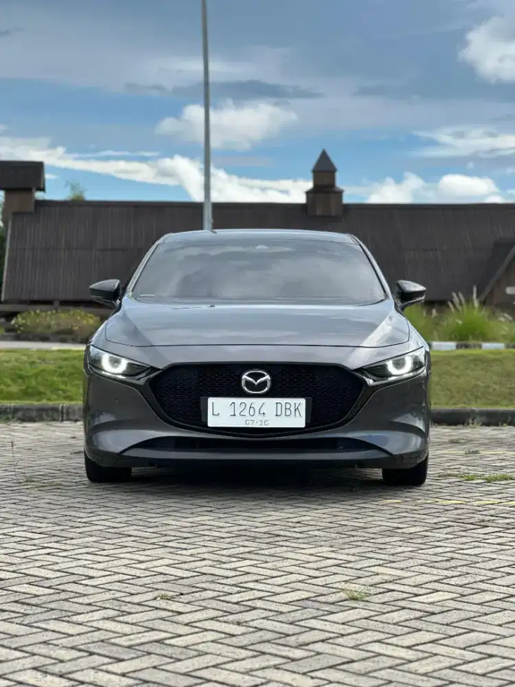 Mazda 3 HB 2019 limited,KM 60rb asli record sangat istimewa,murah poll