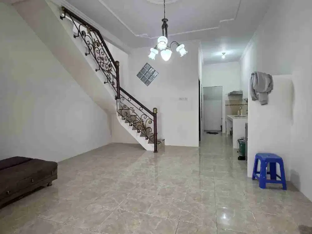 Dijual Rumah 2 lantai di Jl Nusa Indah, Cengkareng
