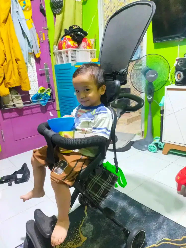 Dorongan bayi umur 6bln- 4 thn