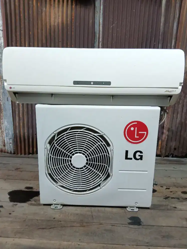 MENJUAL AC BEKAS 1/2 PK KOMPLIT