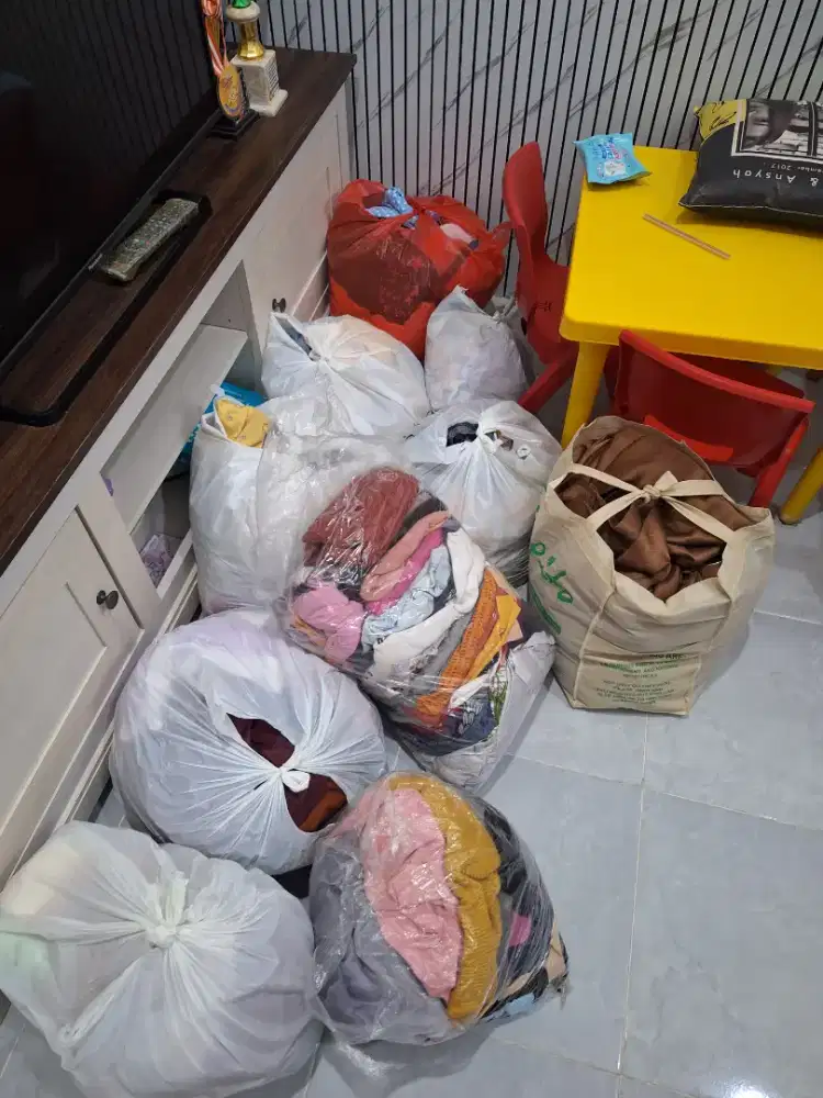 Jual baju bekas 45 kg lebih