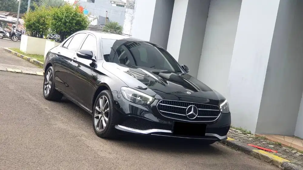 [ LOW KM ] Mercedes Benz Mercy E200 E 200 Avantgarde W213 2022/2023