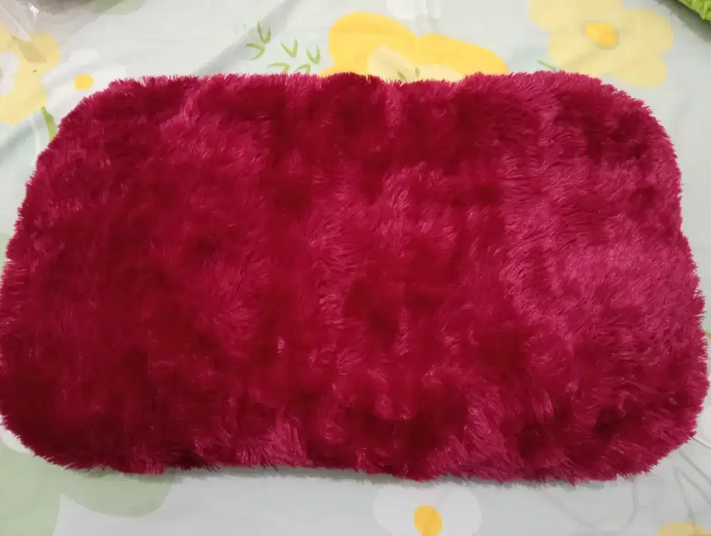 BANTAL BULU KASUR KUCING