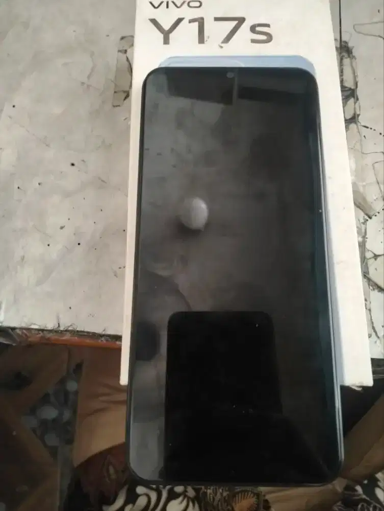Vivo Y17S 6/128 resmi lngkp minus Mati jual cepat net aha