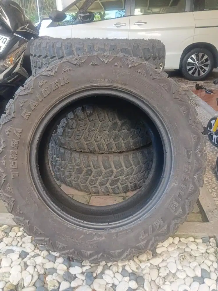 Jual Ban R18 265/70 MT masih 92%