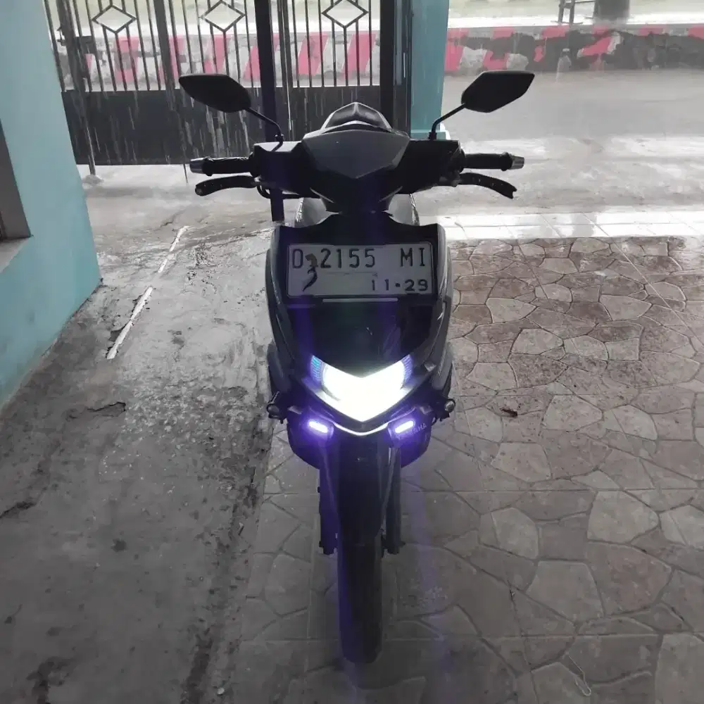 Dijual Cepat Motor Yamaha Xeon 125 Hitam Tahun 2014