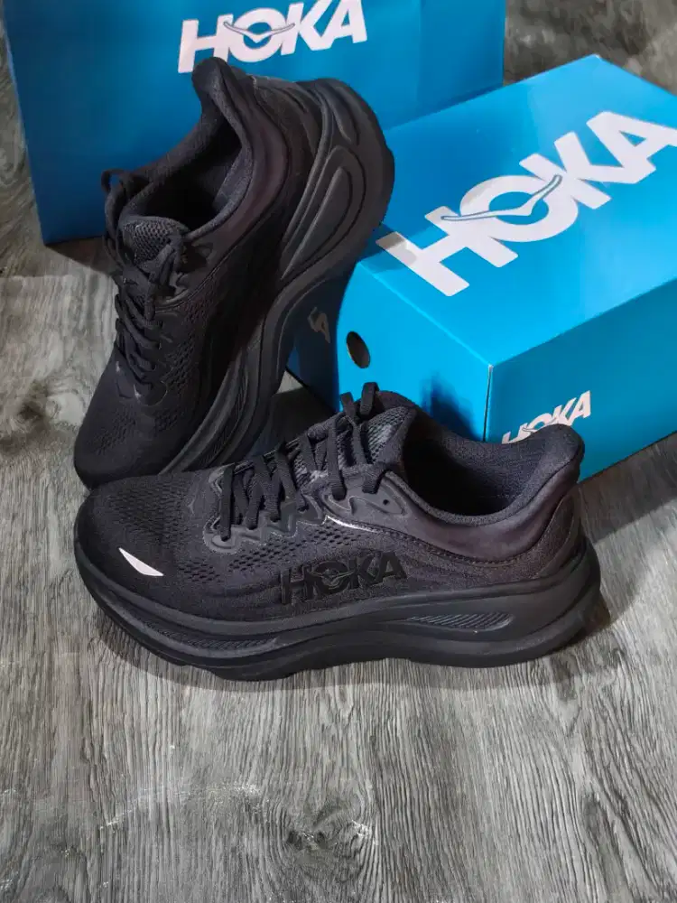 Sepatu Hoka Bondi 9