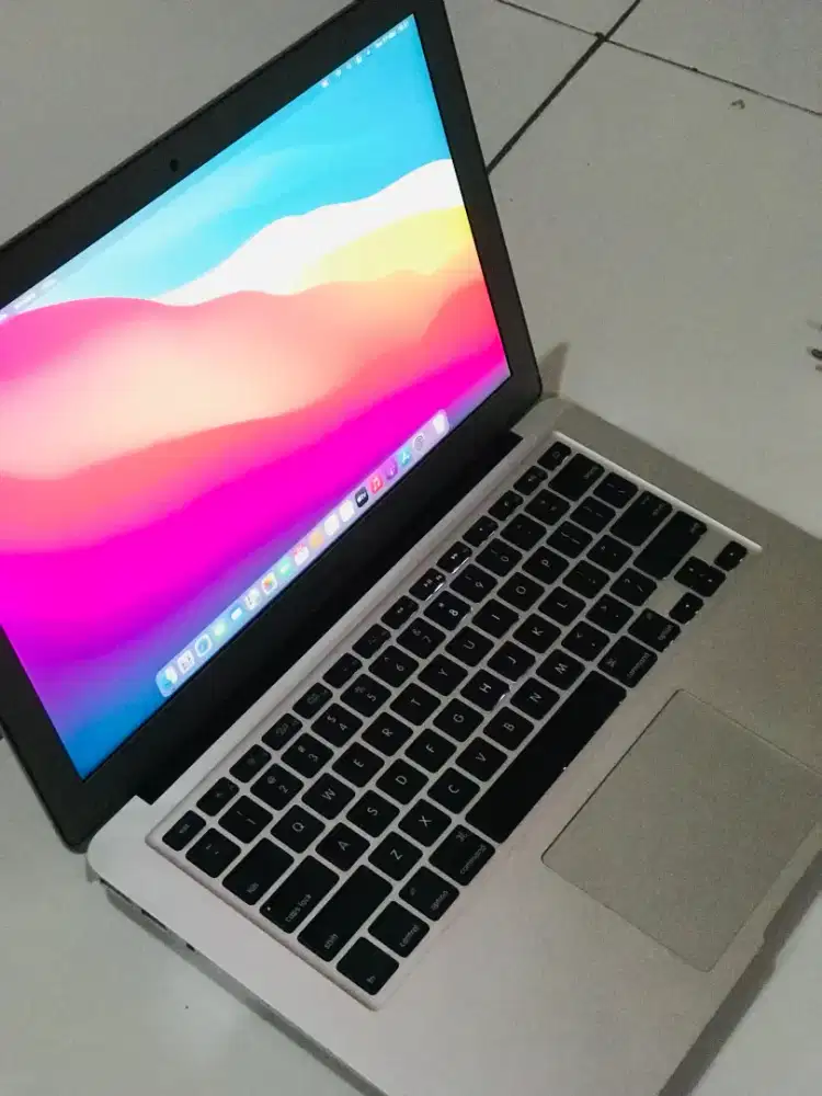 Macbook air core i5