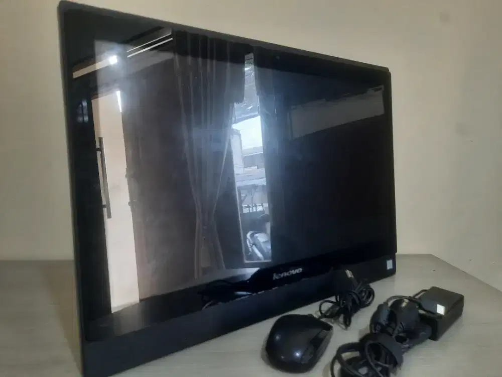 Pc al in One Lenovo i3-Gen6 Kondisi Mati Ram4-ddr4/hdd-250 Tipe-S400z