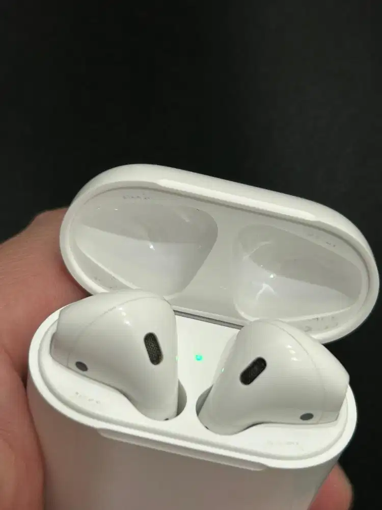 Airpods Gen-2 Apple Airpods