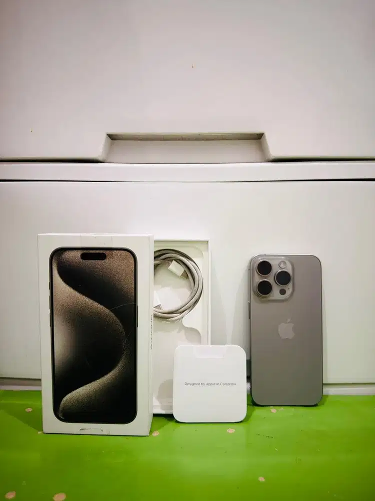 IPHONE 15Pro 256gb / Titanium Silver - Ibox (second)