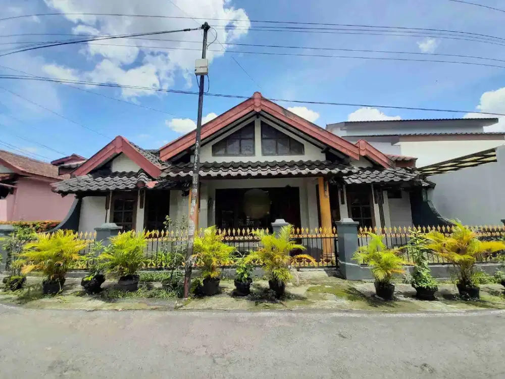 Rumah Hook Dijual Purwosari Dekat Pasar Cerme