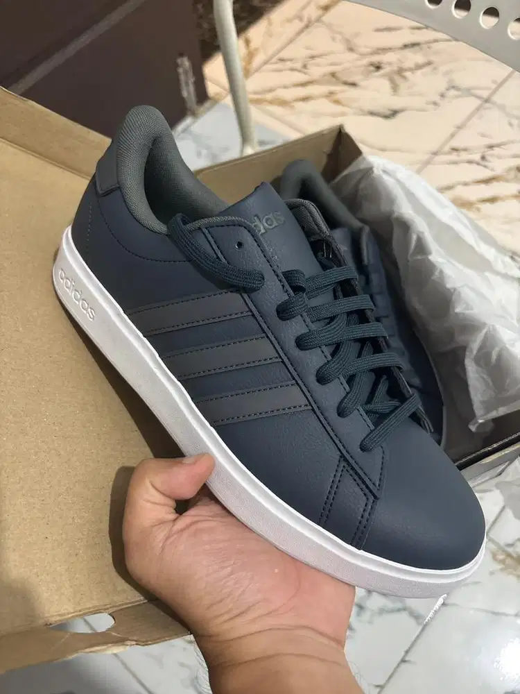 Sepatu adidas court 2.0 baru