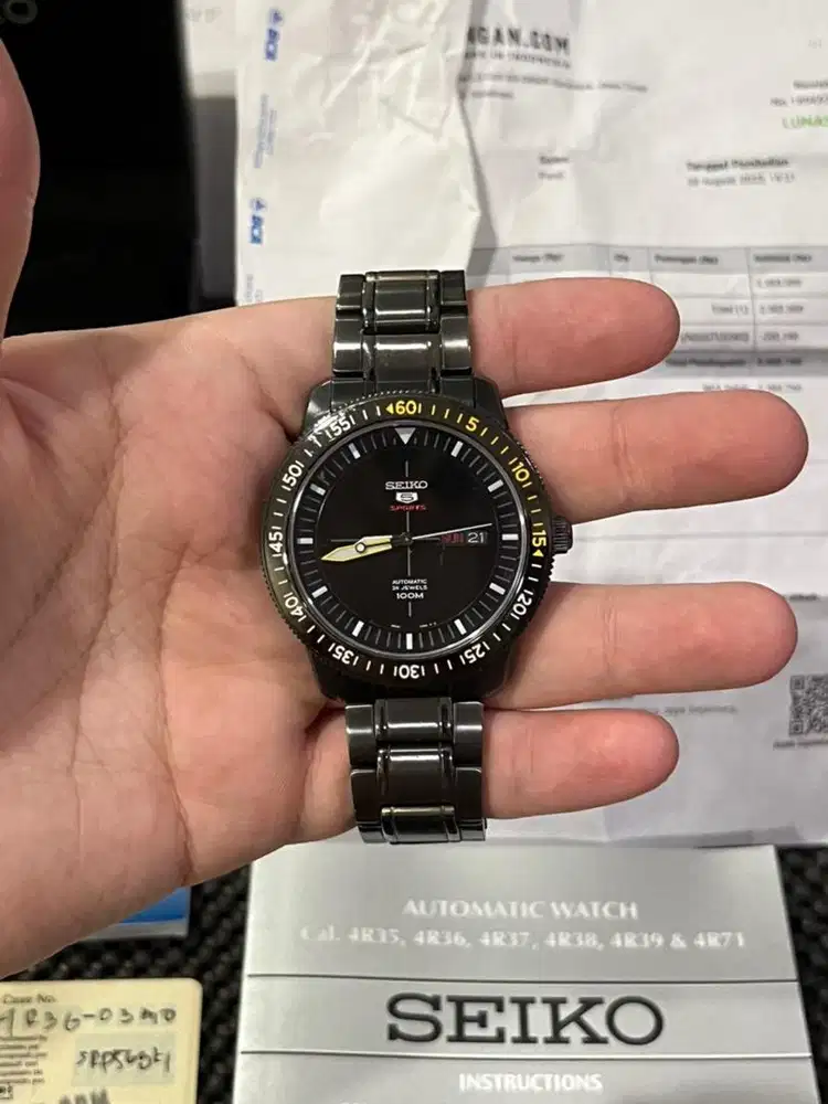 Seiko 5 Sports SRP569K1 Automatic