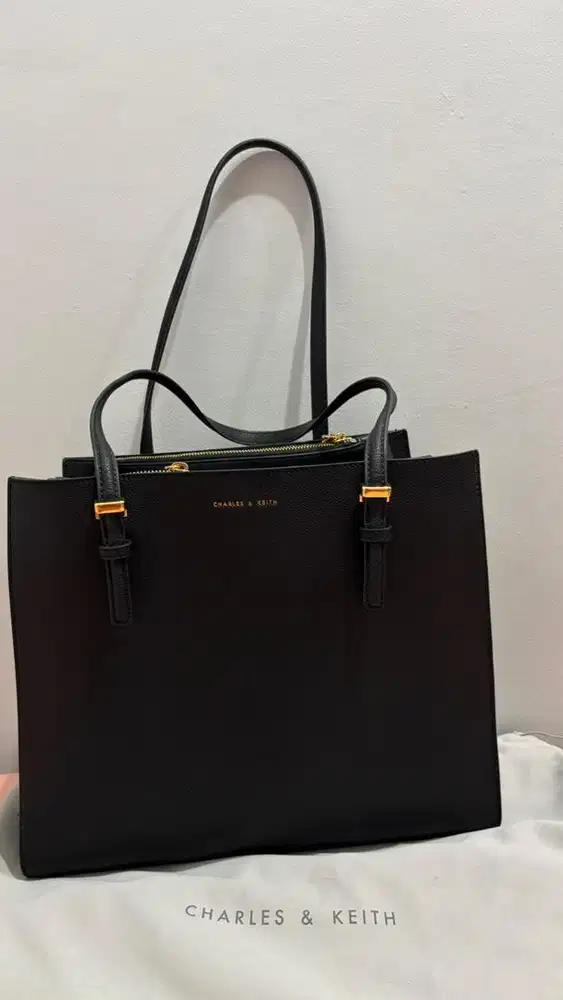 Charles and Keith - Sansa Tote Bag