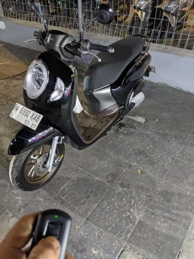 Scoopy prestige 2022 tipe tertinggi .