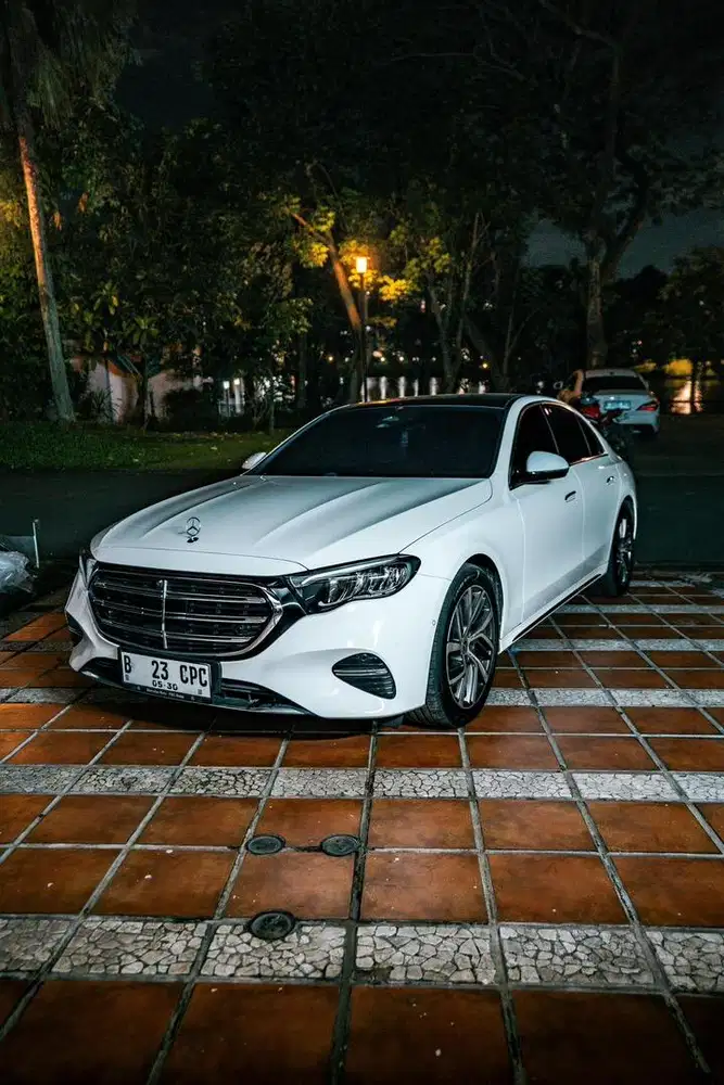 Mercedes-Benz E200 2025 Bensin