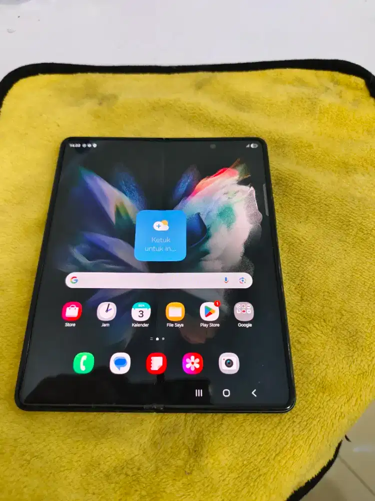 Samsung z pold 3 ram12/512 garansi sein pulset