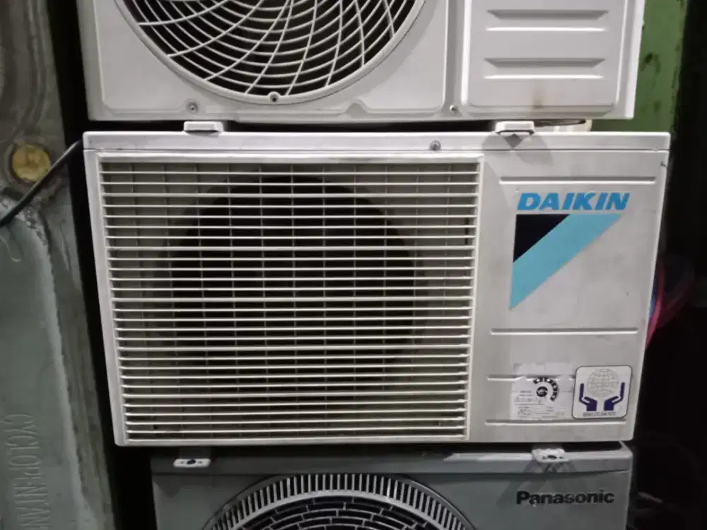 AC Daikin Thailand 1/2 pk Masih Orisinil