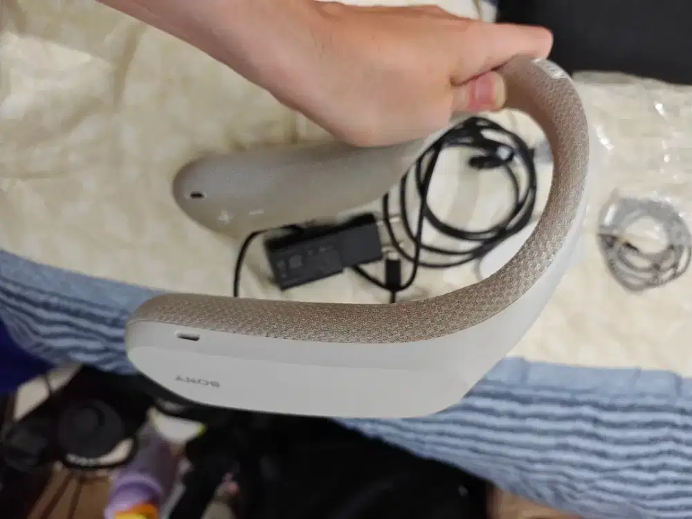 Sony Srs W1 speaker neckband