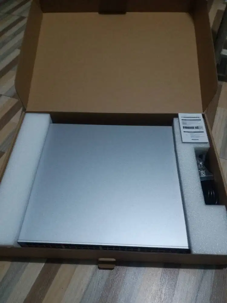 Ubiquiti 48 PoE US-48-500W