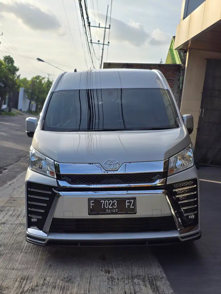 HIACE PREMIO 2.8 M/T 2022
LUXURY BAZE (PREMIUM CLASS)
