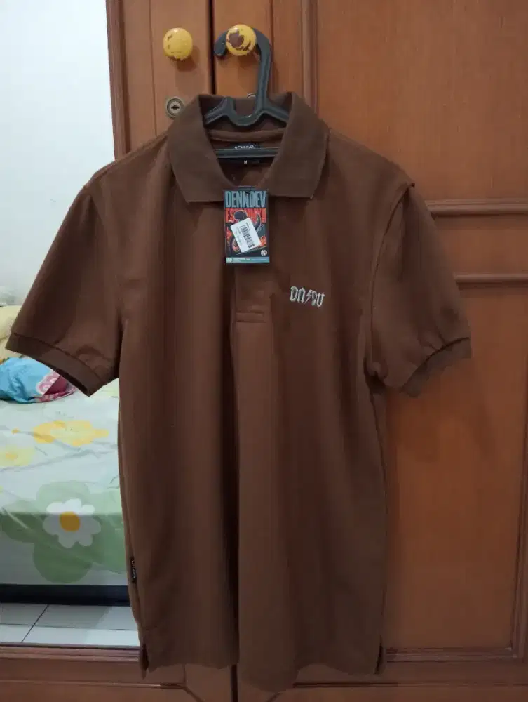 BAJU KAOS WANITA LENGAN PENDEK