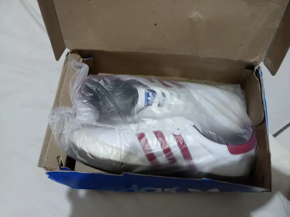 Adidas Samba Size 42 miror