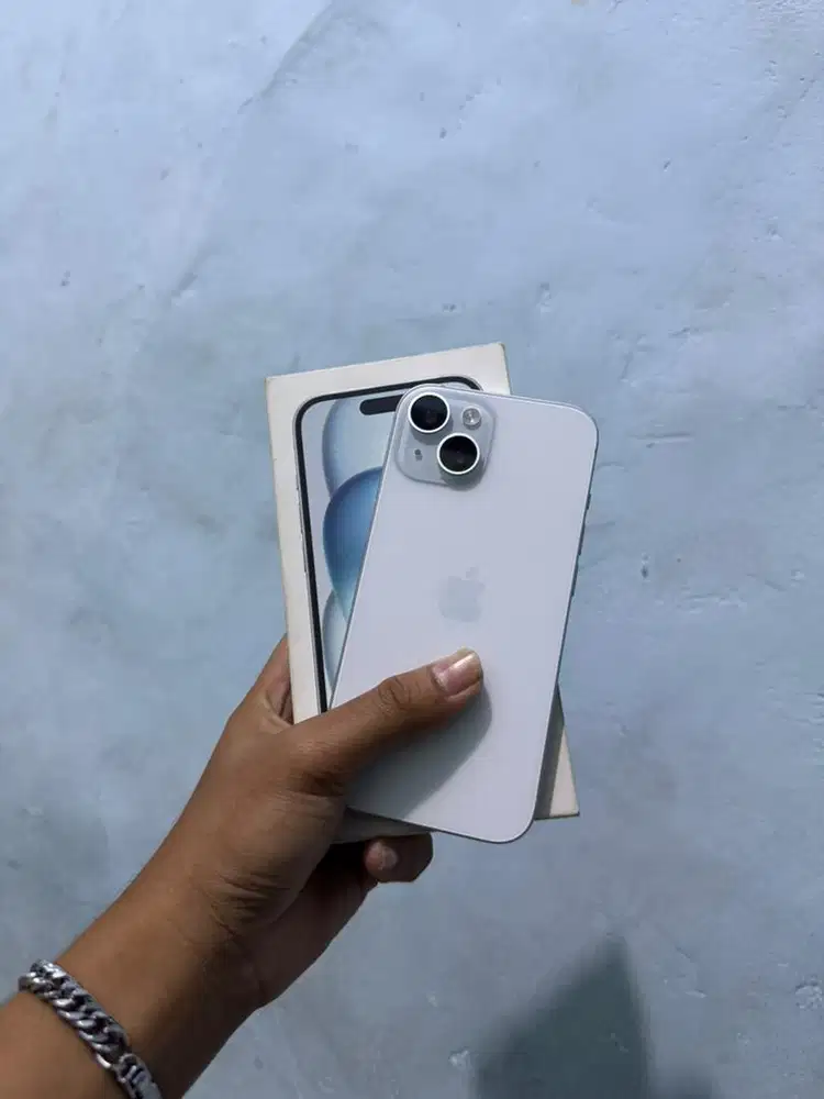 iPhone 15 128Gb iBox