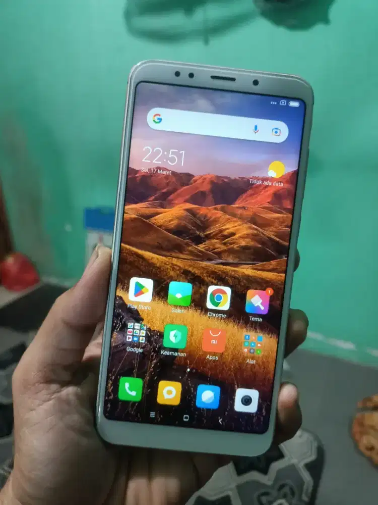 Redmi 5 plus 3/32 siap pakai