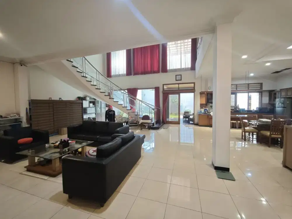 Rumah Nyaman Terawat Siap Huni di Mekarwangi